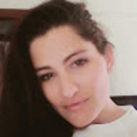 Meet your Posher, Tina - Picture 1 of 1